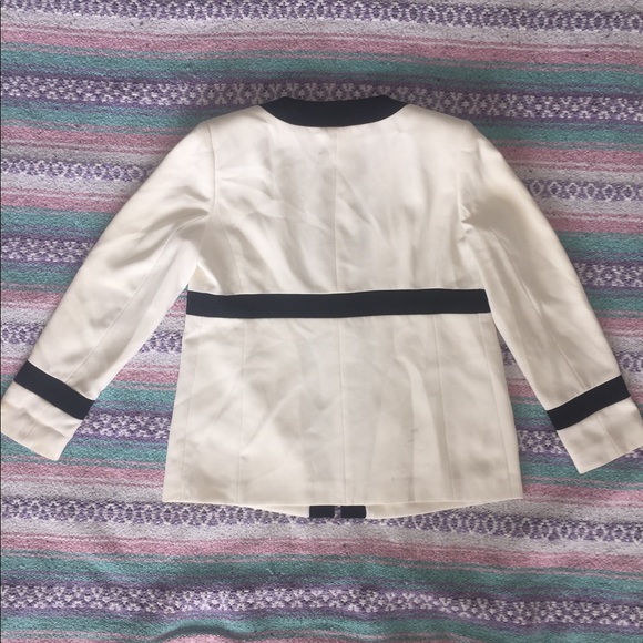 Vintage Women's White And Black Blazer - Picture 2 of 2